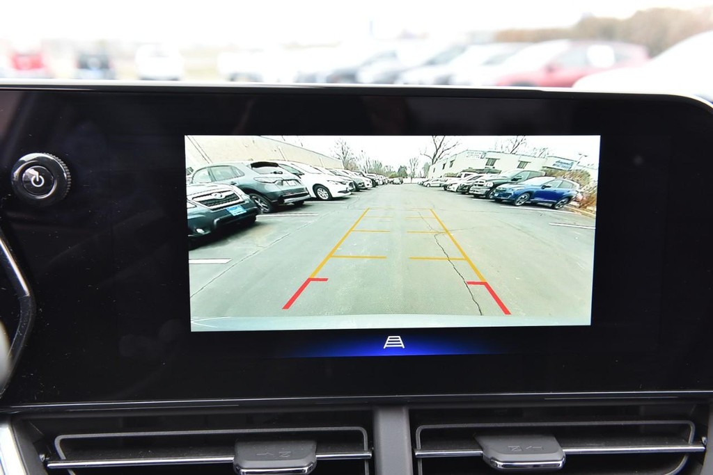 Chevrolet Trax Vehicle Image 11