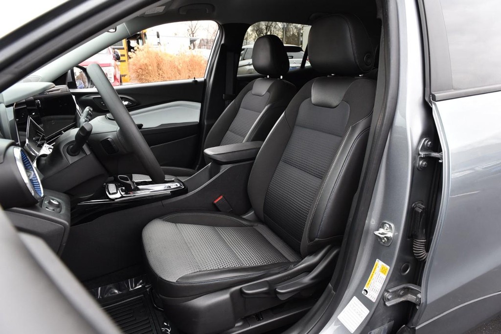 Chevrolet Trax Vehicle Image 18