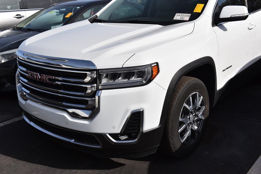 GMC Acadia Vehicle Image 02