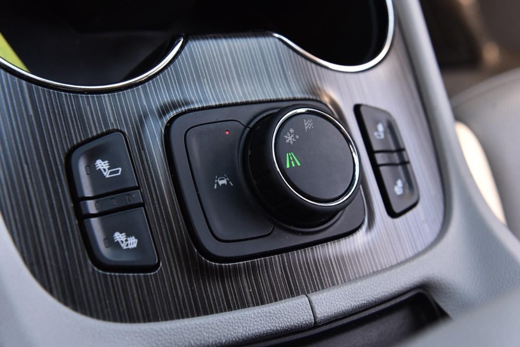 GMC Acadia Vehicle Full-screen Gallery Image 18