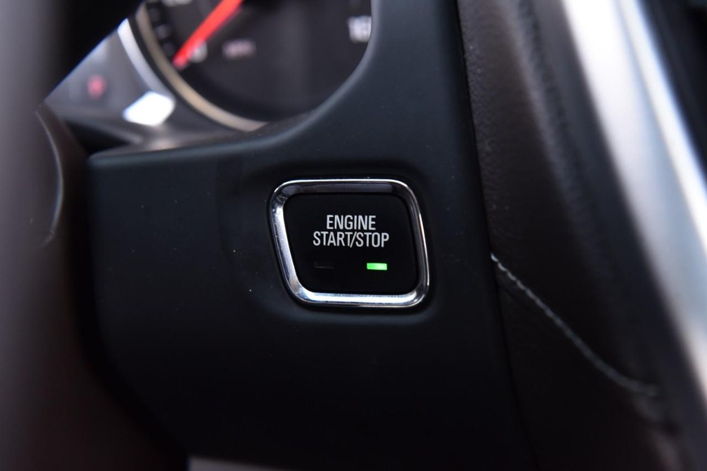 GMC Acadia Vehicle Full-screen Gallery Image 19