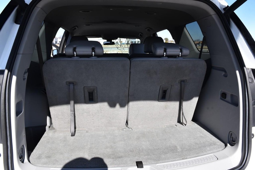 GMC Acadia Vehicle Full-screen Gallery Image 27