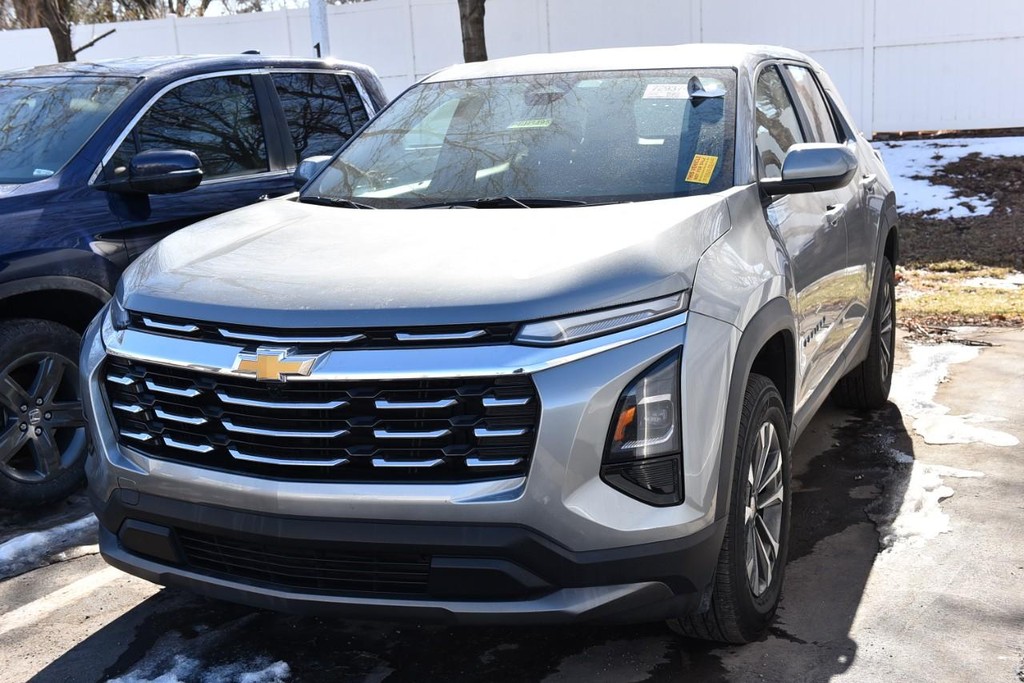 Chevrolet Equinox Vehicle Full-screen Gallery Image 04