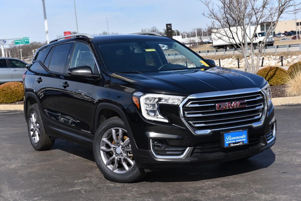 GMC Terrain Vehicle Image 02
