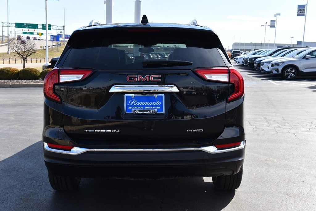 GMC Terrain Vehicle Image 06