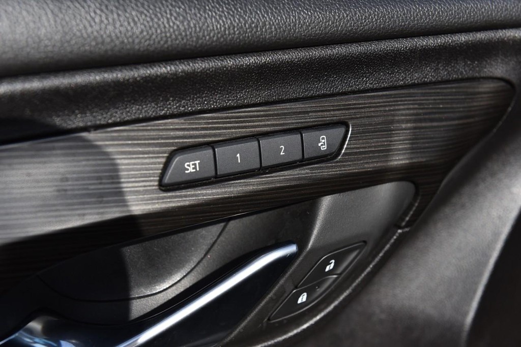 GMC Terrain Vehicle Image 10