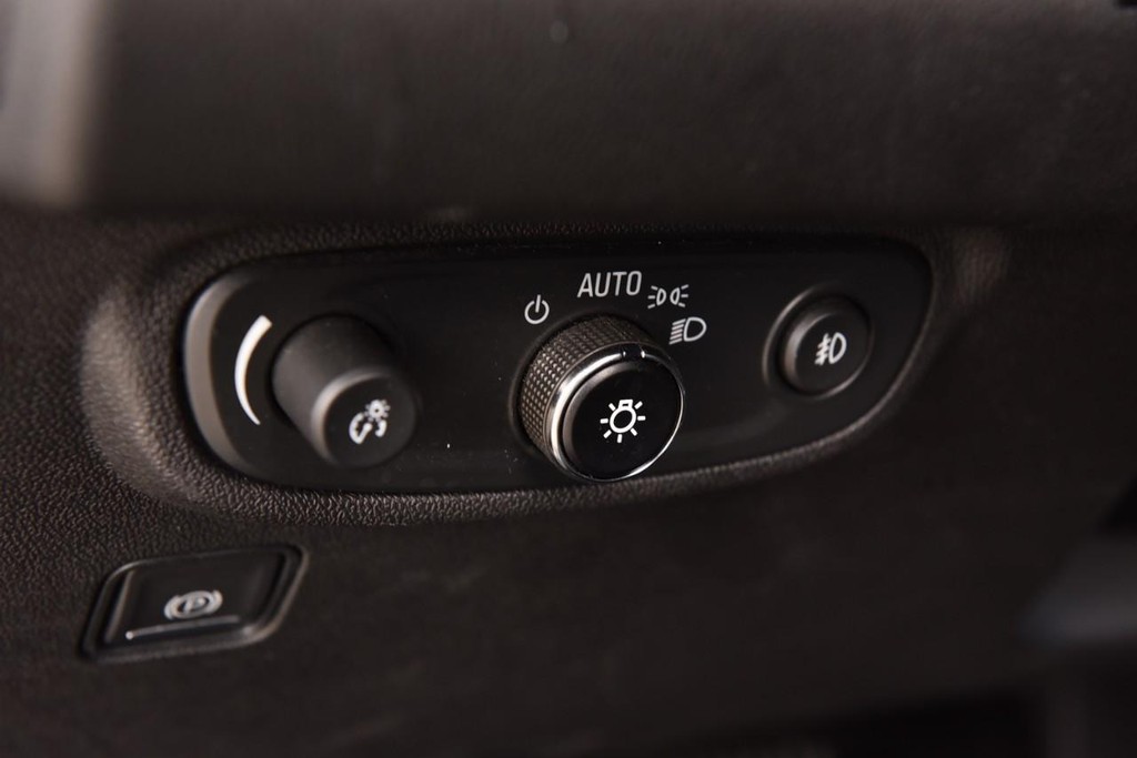 GMC Terrain Vehicle Image 11