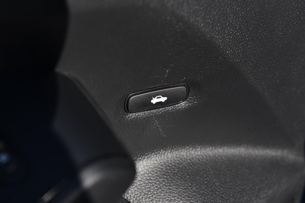 Honda Civic Sedan Vehicle Image 09