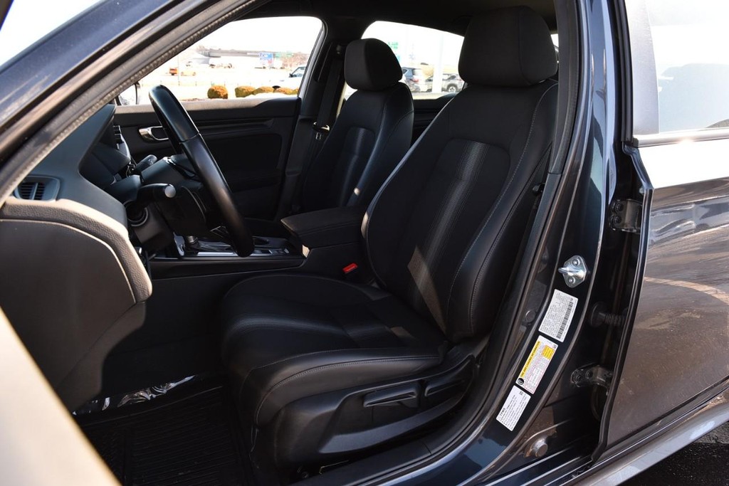 Honda Civic Sedan Vehicle Image 20