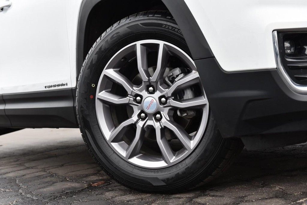 GMC Terrain Vehicle Image 03