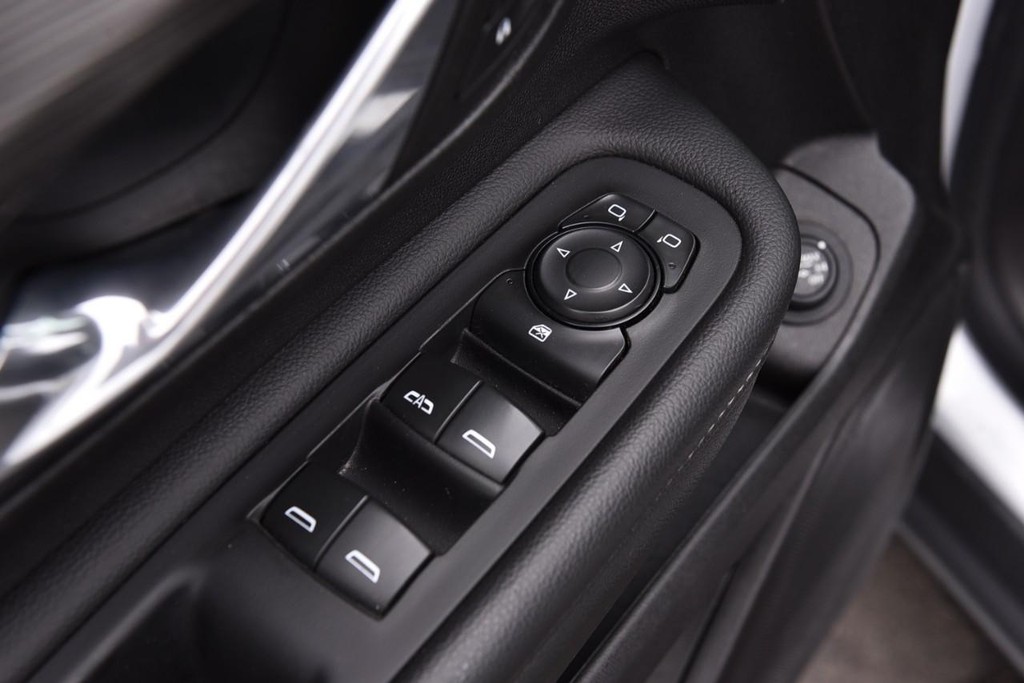 GMC Terrain Vehicle Image 08