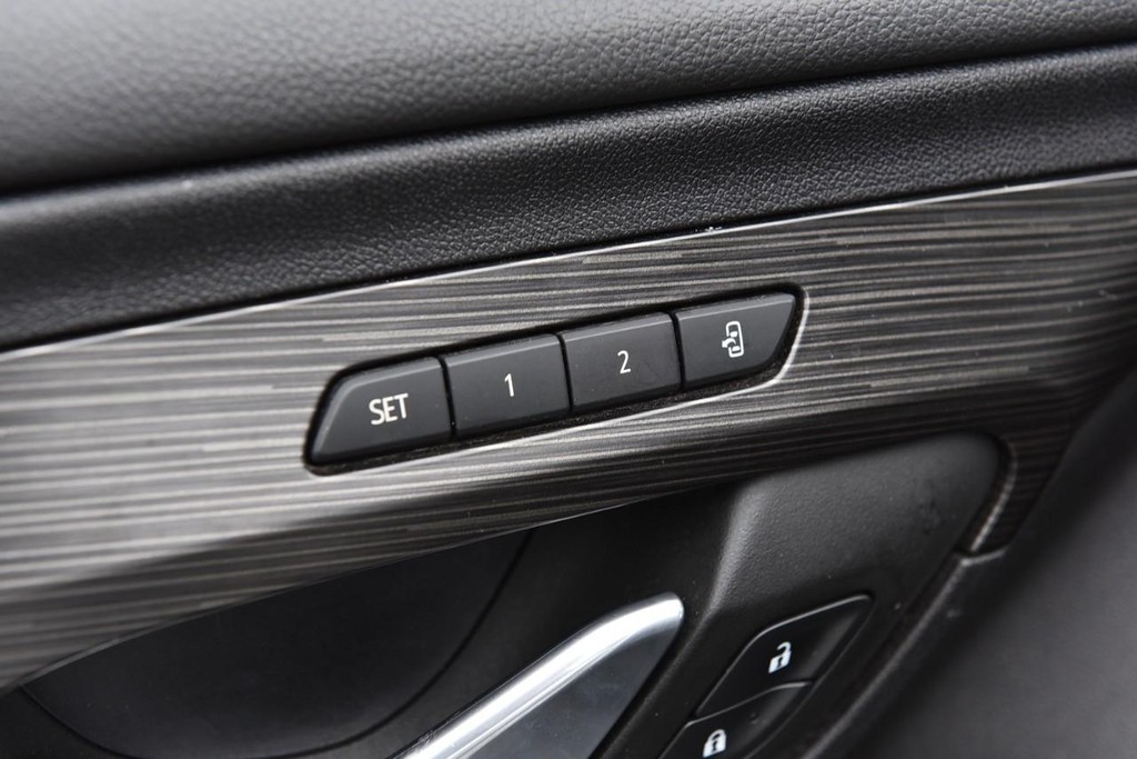 GMC Terrain Vehicle Image 10