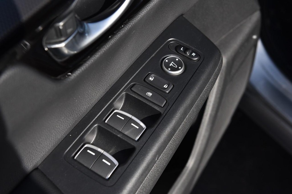 Honda CR-V Vehicle Image 08