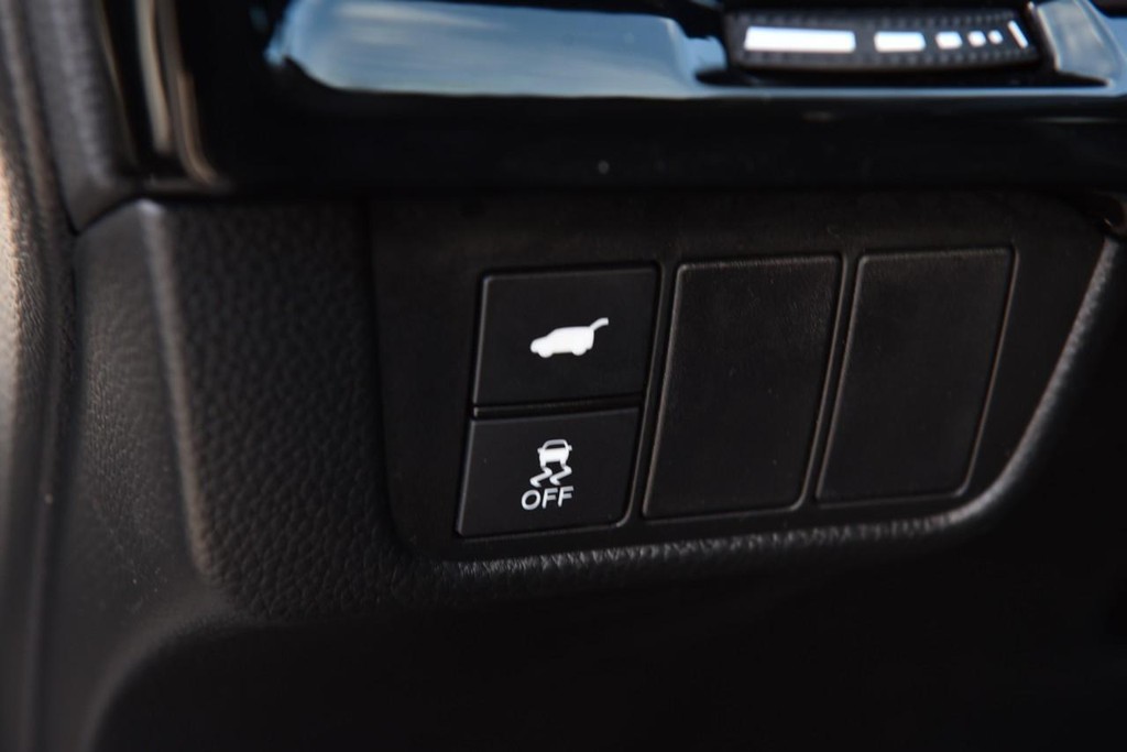 Honda CR-V Vehicle Image 11