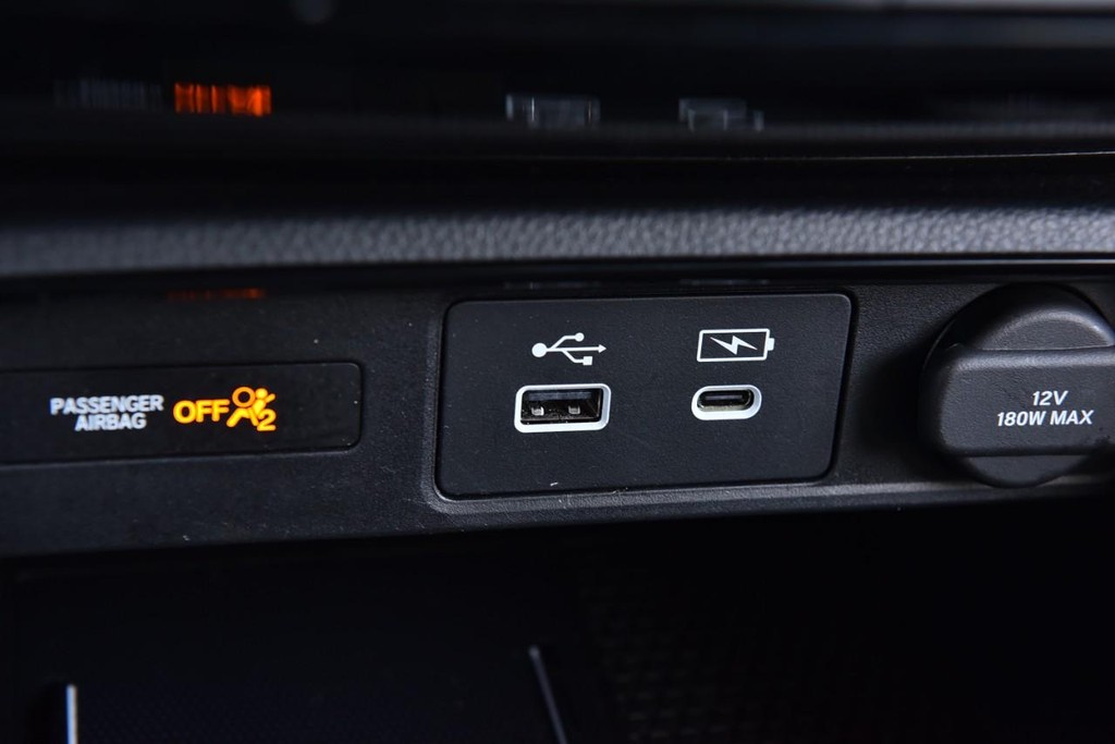 Honda CR-V Vehicle Image 17