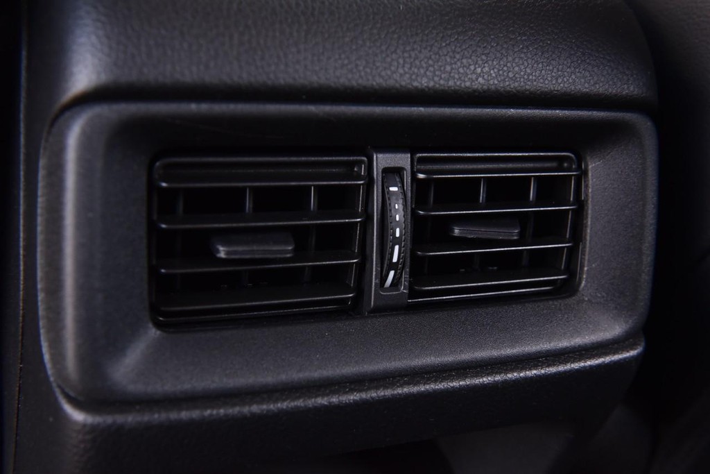 Honda CR-V Vehicle Image 26