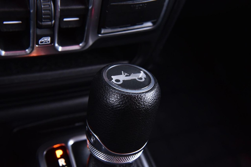 Jeep Wrangler Unlimited Vehicle Image 17