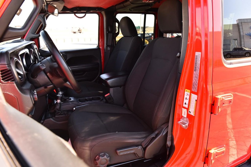 Jeep Wrangler Unlimited Vehicle Image 20