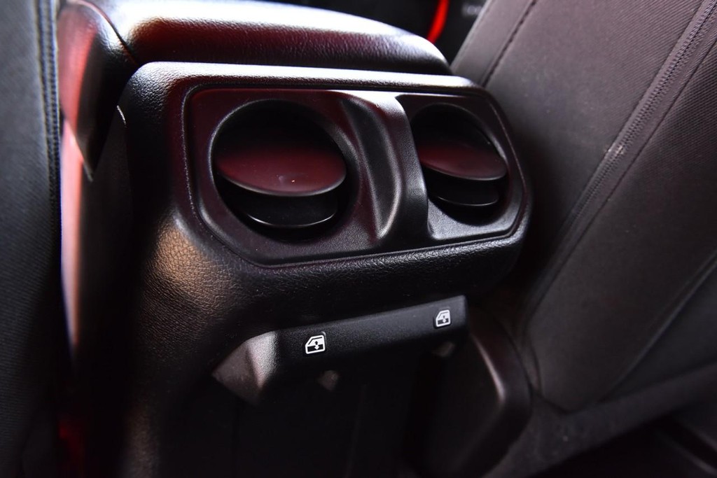 Jeep Wrangler Unlimited Vehicle Image 23