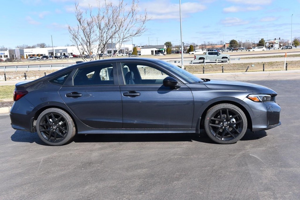 Honda Civic Sedan Vehicle Full-screen Gallery Image 5