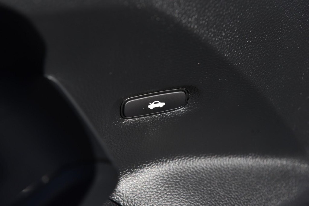 Honda Civic Sedan Vehicle Full-screen Gallery Image 9