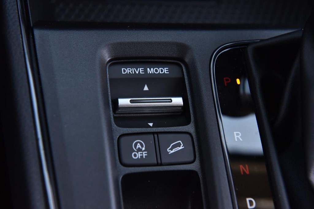 Honda CR-V Vehicle Full-screen Gallery Image 16