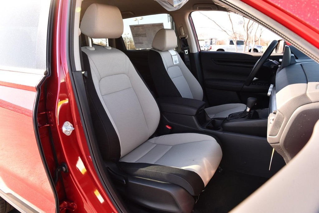 Honda CR-V Vehicle Full-screen Gallery Image 20