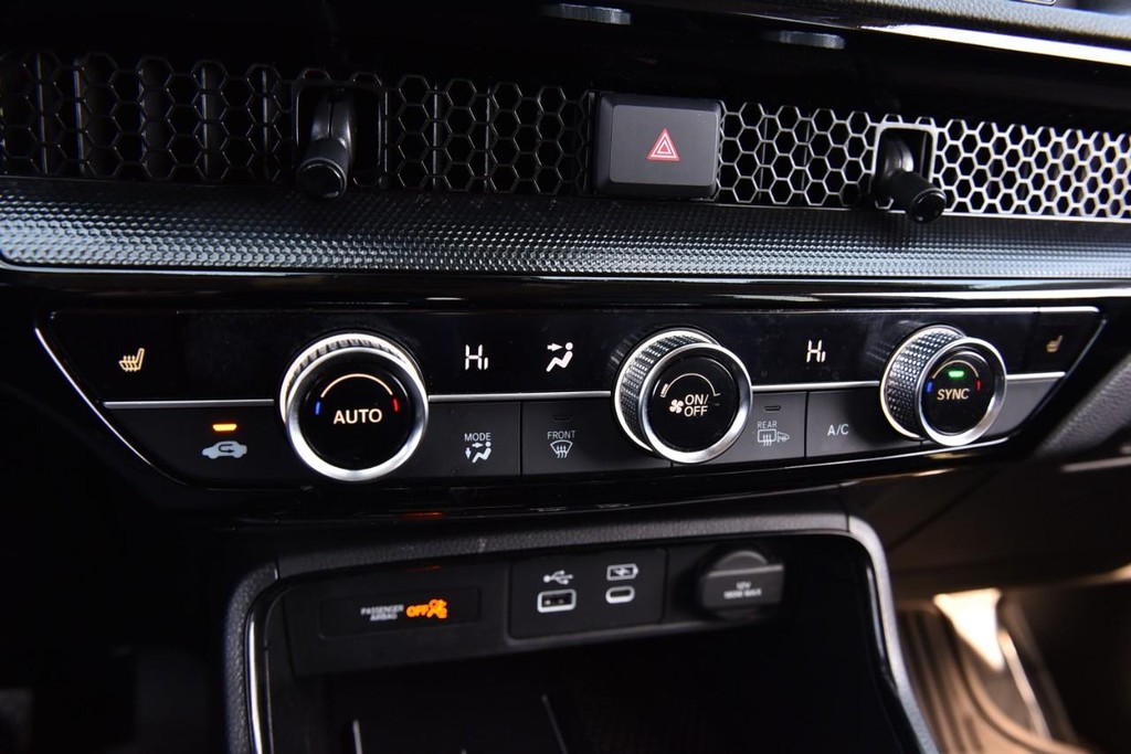 Honda CR-V Vehicle Full-screen Gallery Image 16