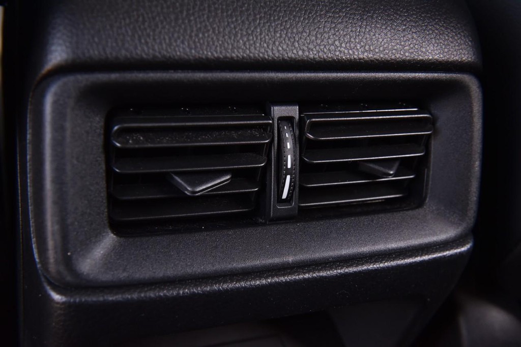 Honda CR-V Vehicle Full-screen Gallery Image 26