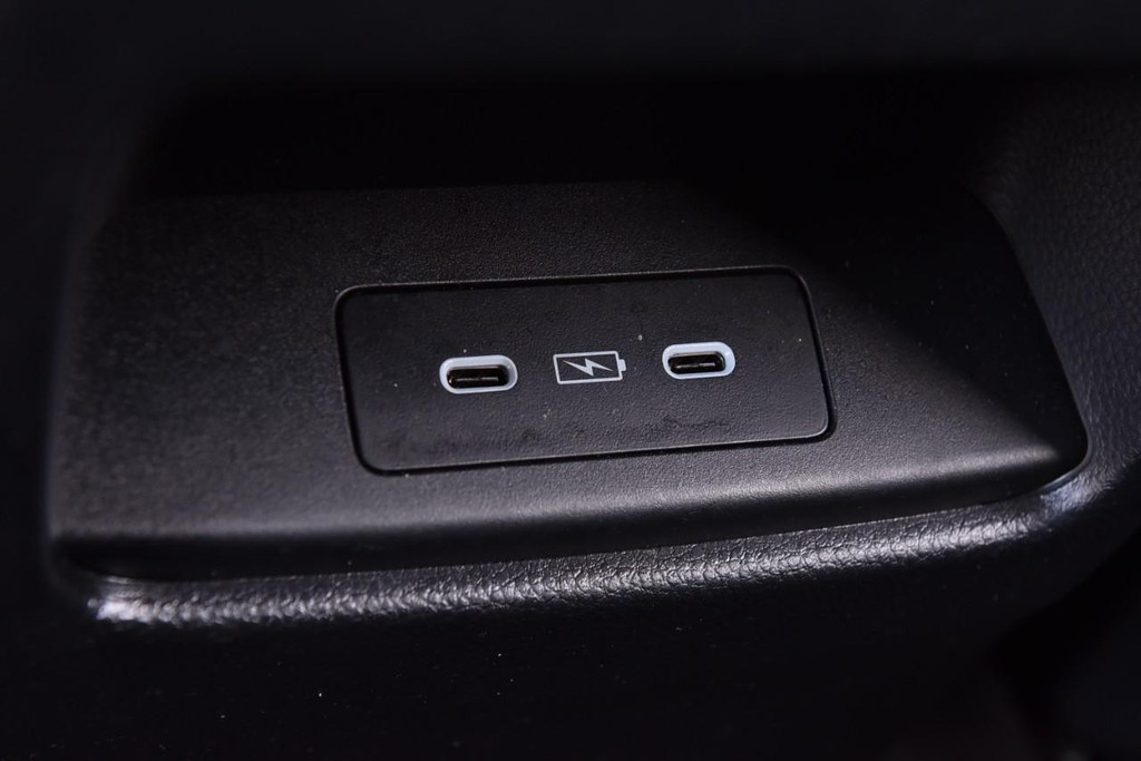 Honda CR-V Vehicle Full-screen Gallery Image 27