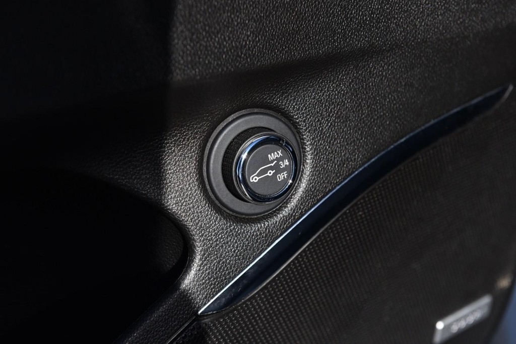 Buick Enclave Vehicle Full-screen Gallery Image 9