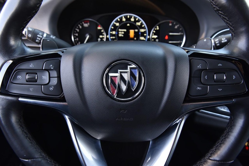 Buick Enclave Vehicle Full-screen Gallery Image 22