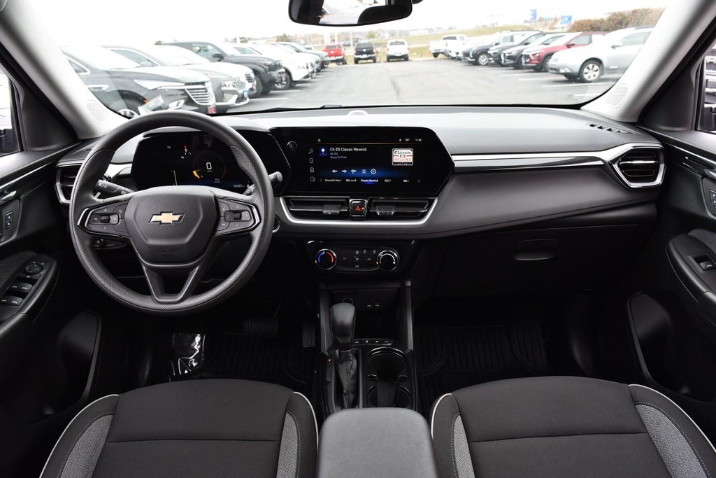 Chevrolet TrailBlazer Vehicle Image 07