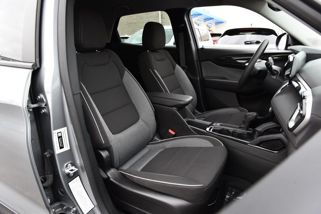 Chevrolet TrailBlazer Vehicle Image 19