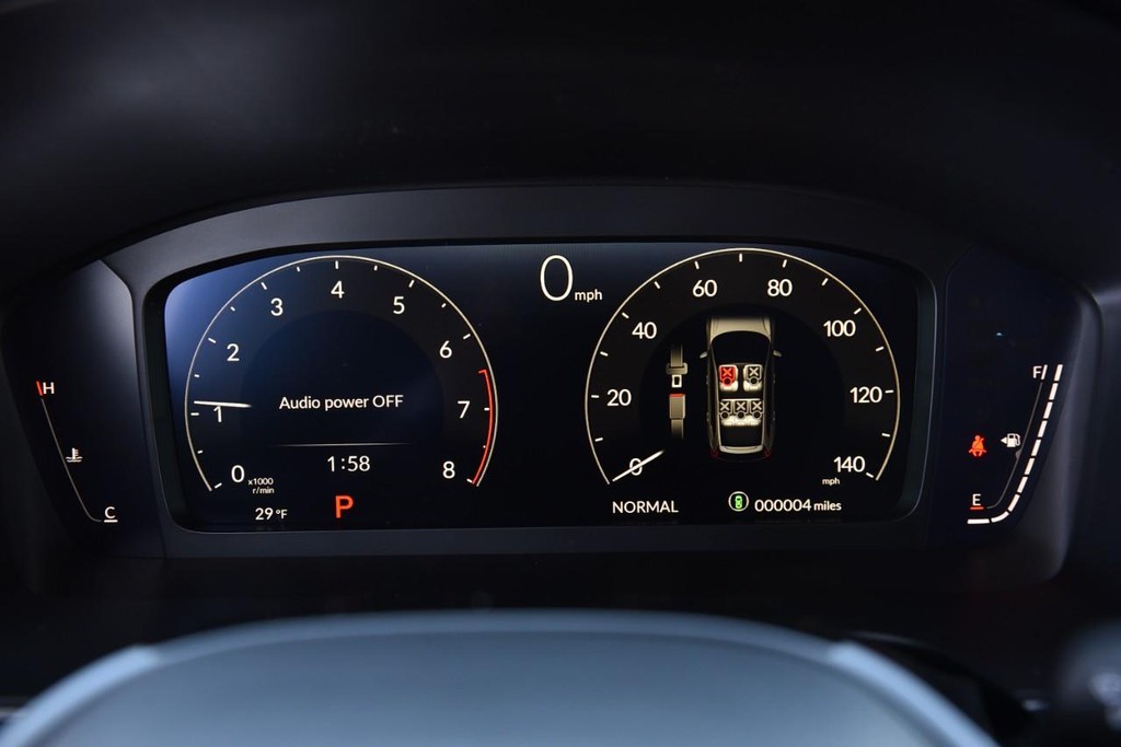 Honda CR-V Vehicle Full-screen Gallery Image 12