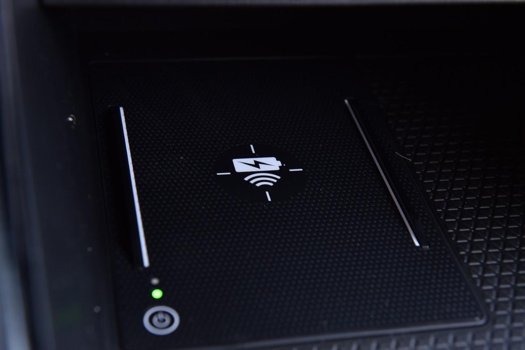 Honda CR-V Vehicle Full-screen Gallery Image 18