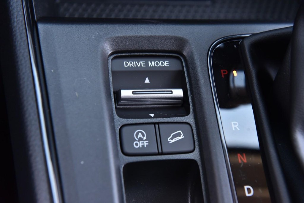 Honda CR-V Vehicle Full-screen Gallery Image 19