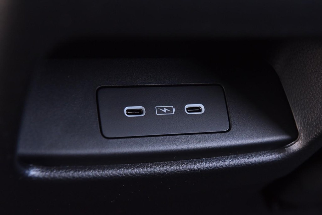 Honda CR-V Vehicle Full-screen Gallery Image 27