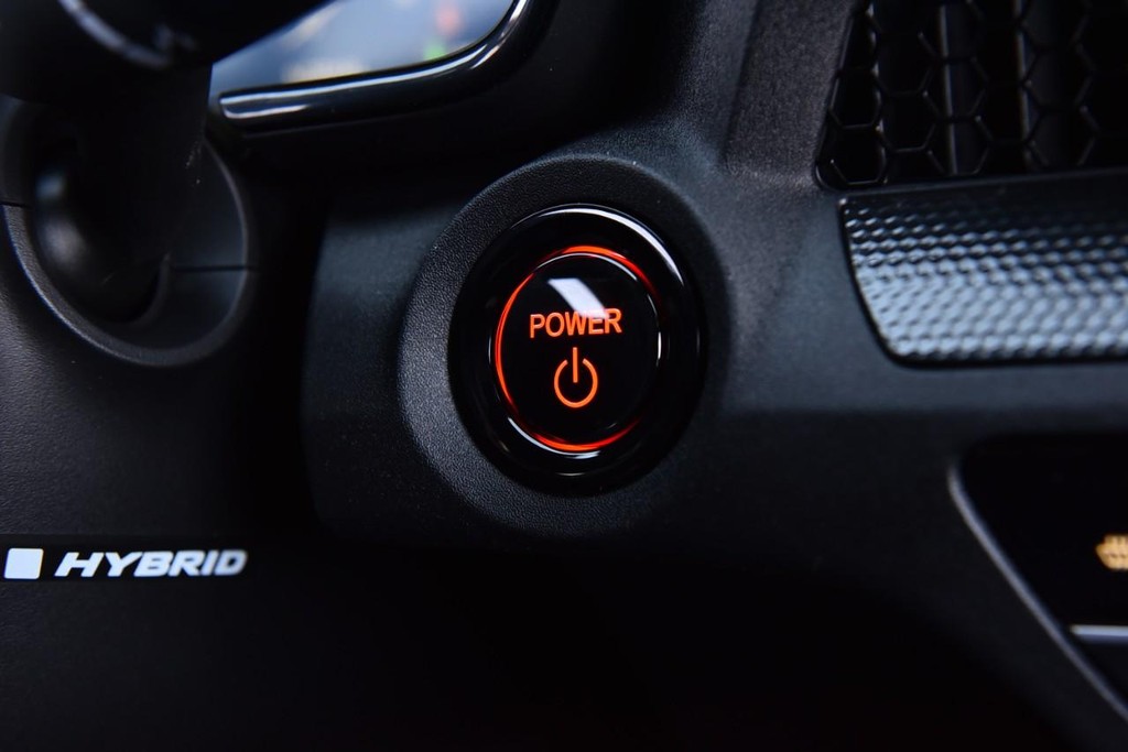 Honda CR-V Hybrid Vehicle Full-screen Gallery Image 20