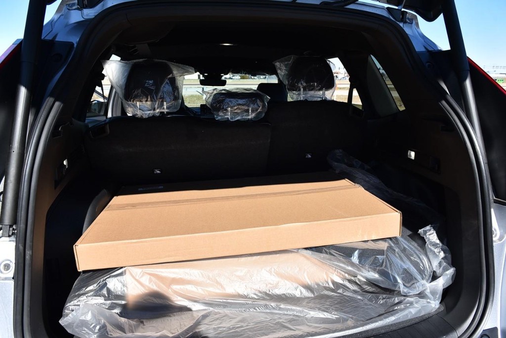 Honda CR-V Hybrid Vehicle Full-screen Gallery Image 28