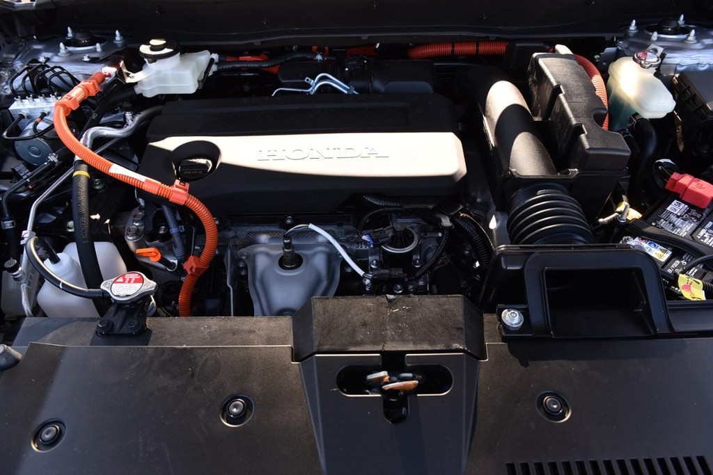 Honda CR-V Hybrid Vehicle Full-screen Gallery Image 30