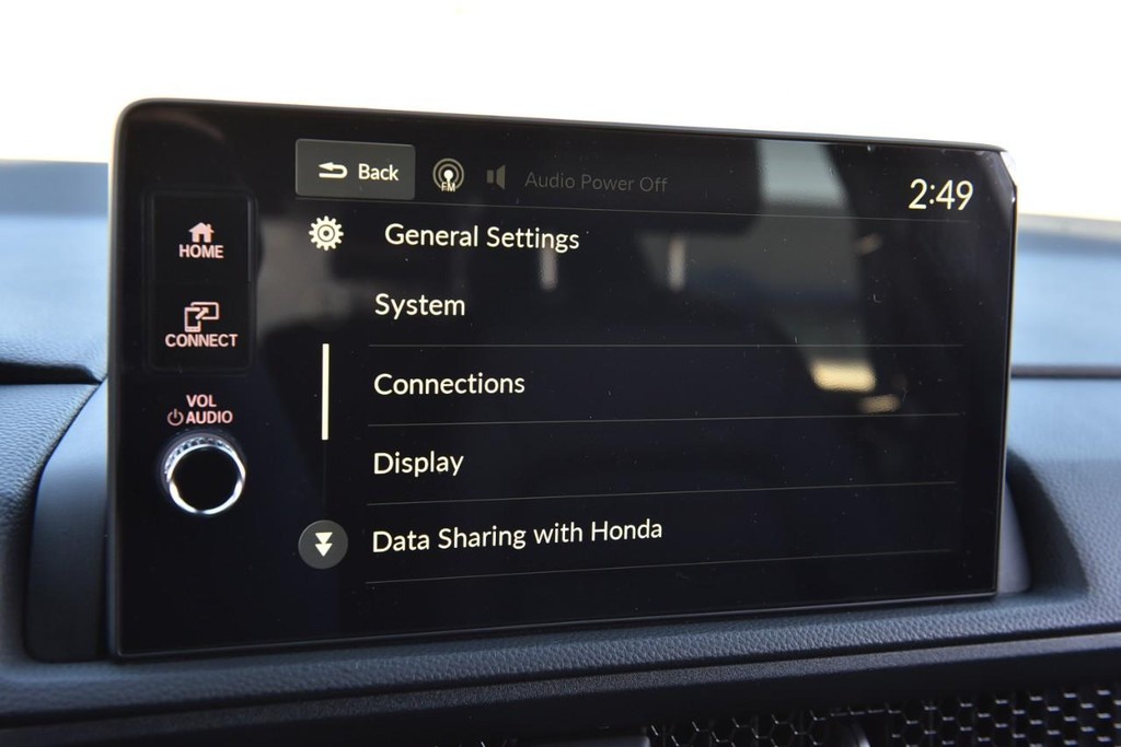 Honda CR-V Hybrid Vehicle Full-screen Gallery Image 15