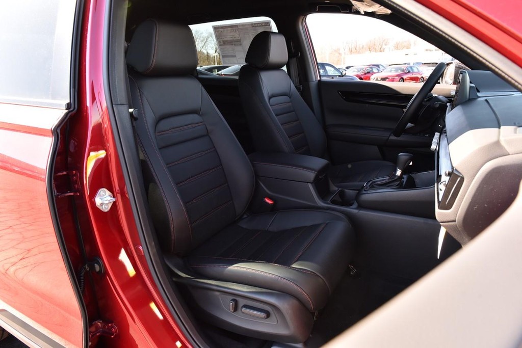 Honda CR-V Hybrid Vehicle Full-screen Gallery Image 23