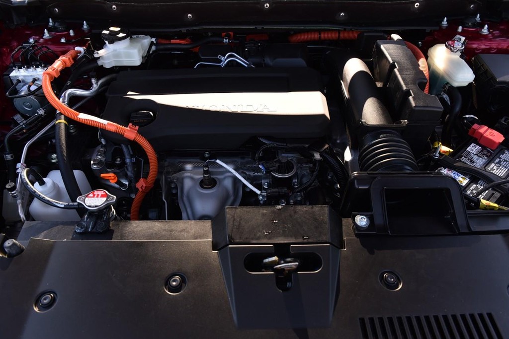 Honda CR-V Hybrid Vehicle Full-screen Gallery Image 30