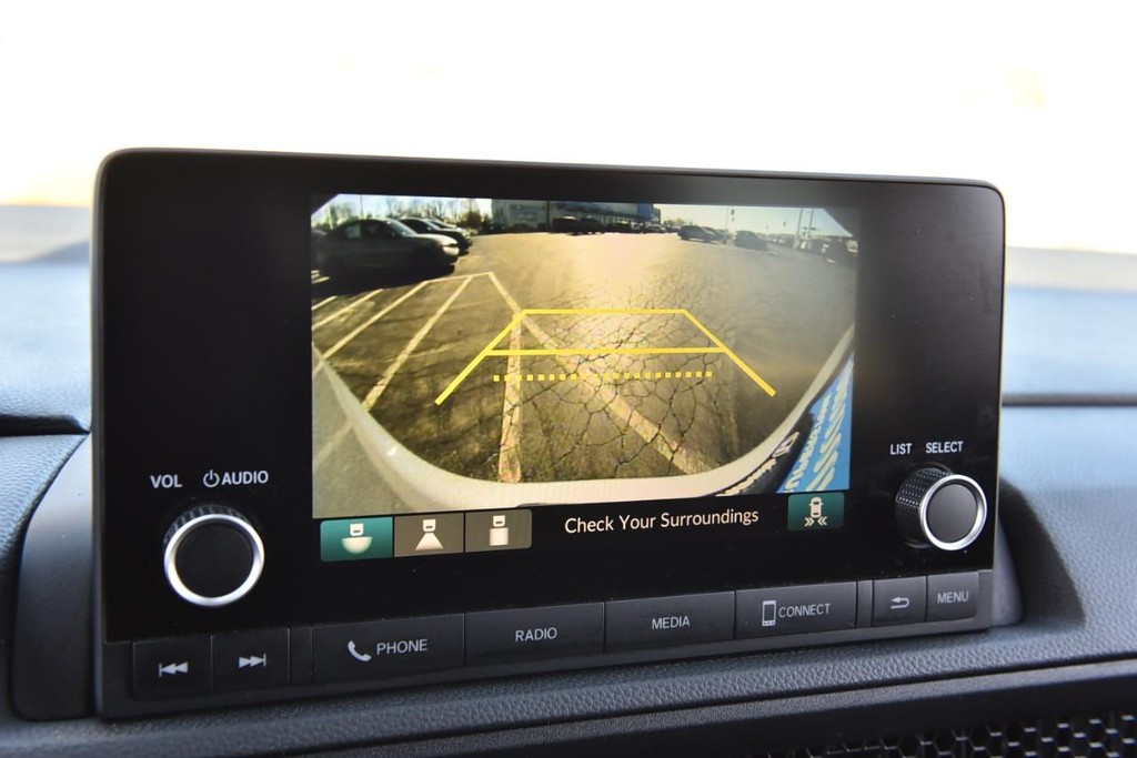 Honda CR-V Vehicle Full-screen Gallery Image 12