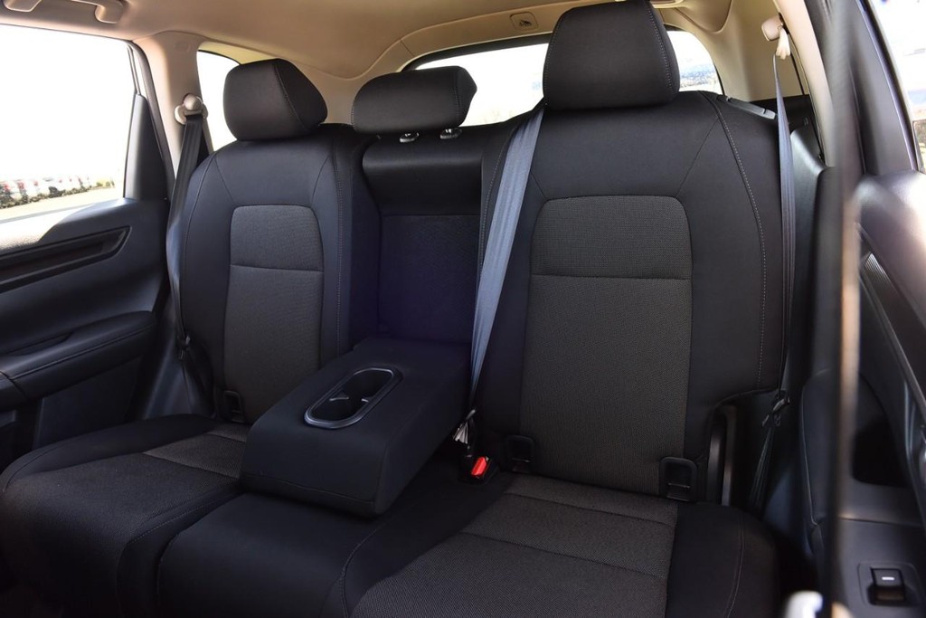 Honda CR-V Vehicle Full-screen Gallery Image 23