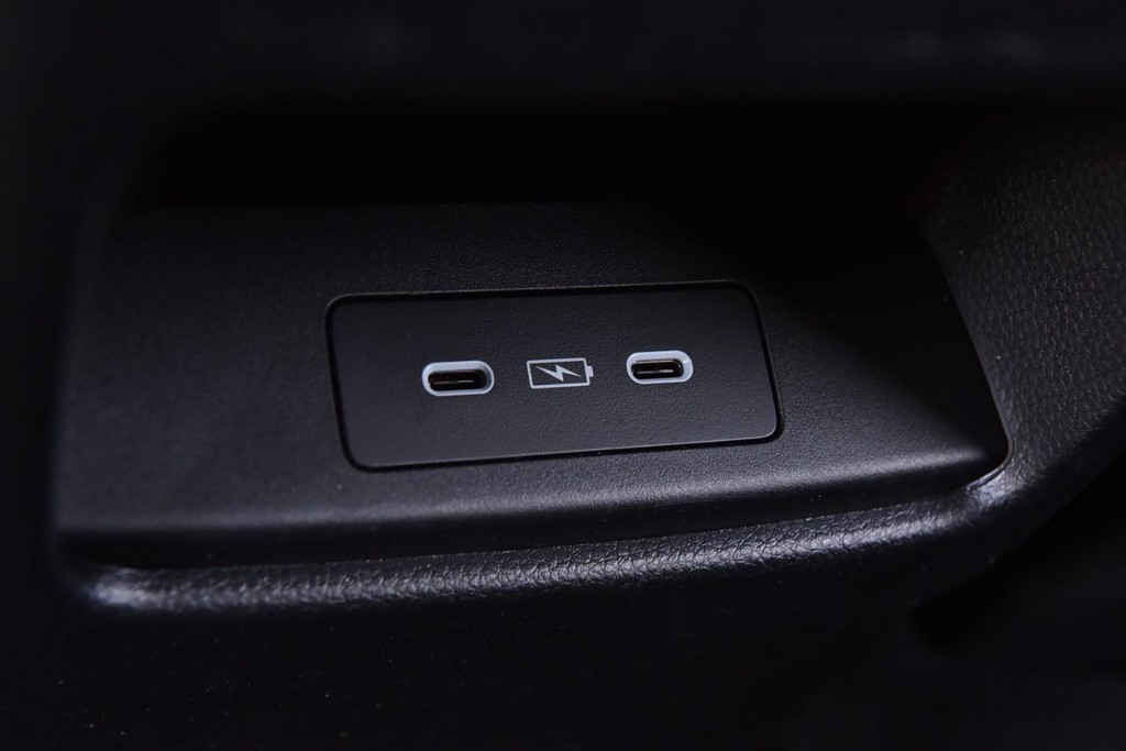 Honda CR-V Vehicle Full-screen Gallery Image 25