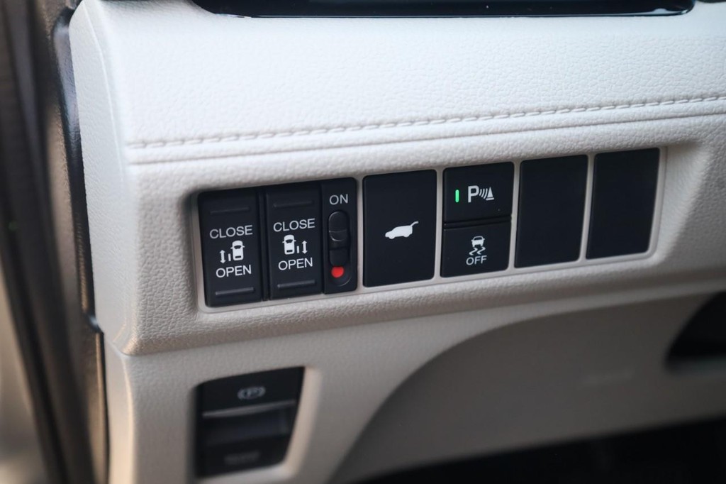 Honda Odyssey Vehicle Image 13