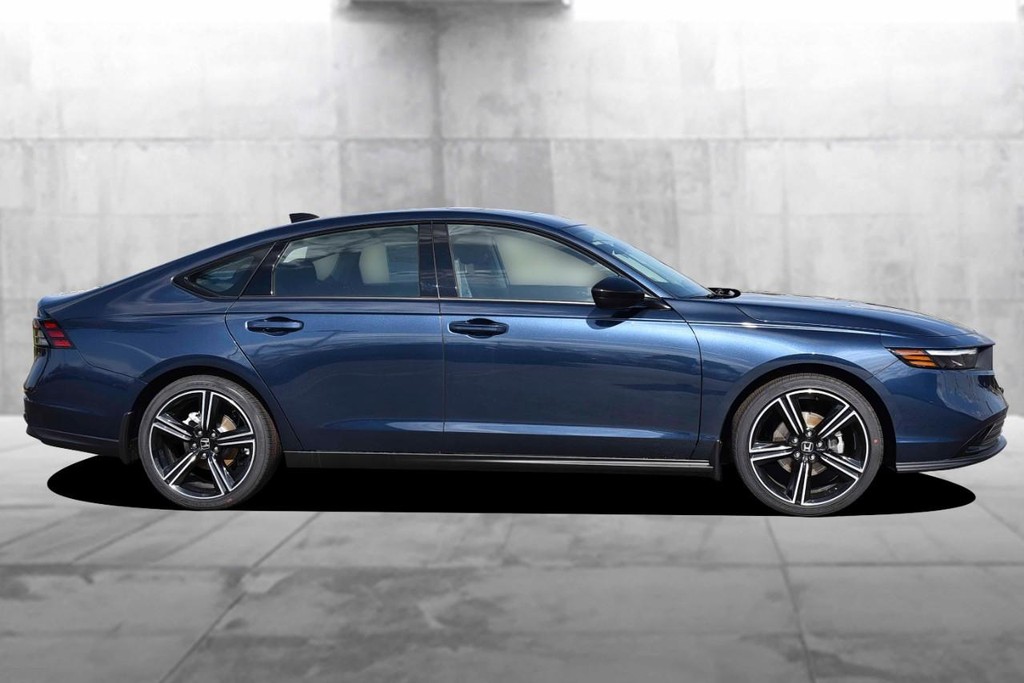 Honda Accord Sedan Vehicle Image 05