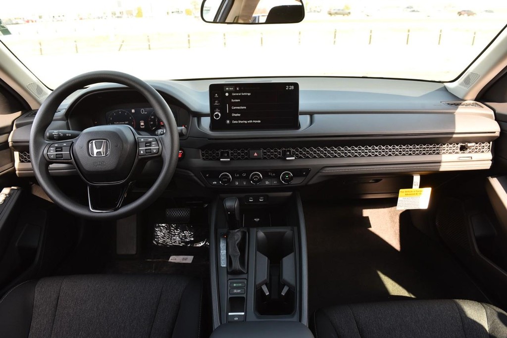 Honda Accord Sedan Vehicle Image 07